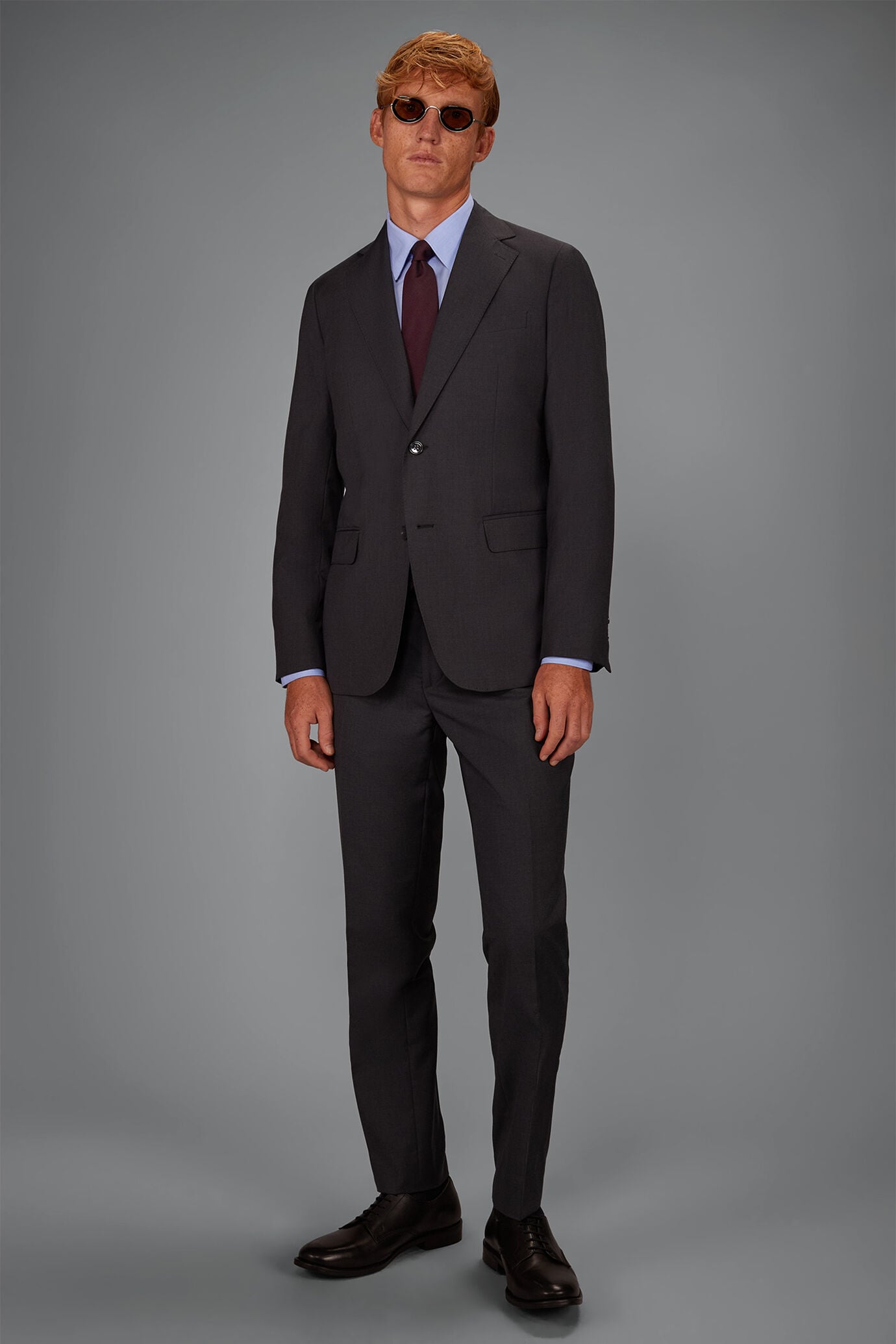 Costume droite gris mix de tailles